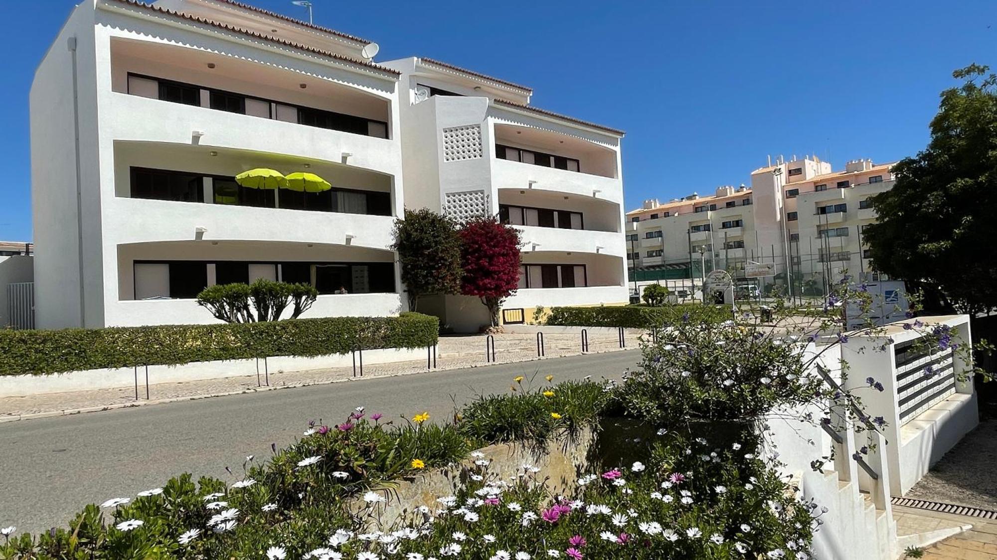 Medronheira By Check-In Portugal Apartment Albufeira Luaran gambar